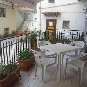 https://al-narciso-house-by-franco-lia-catania.catania-hotels.net