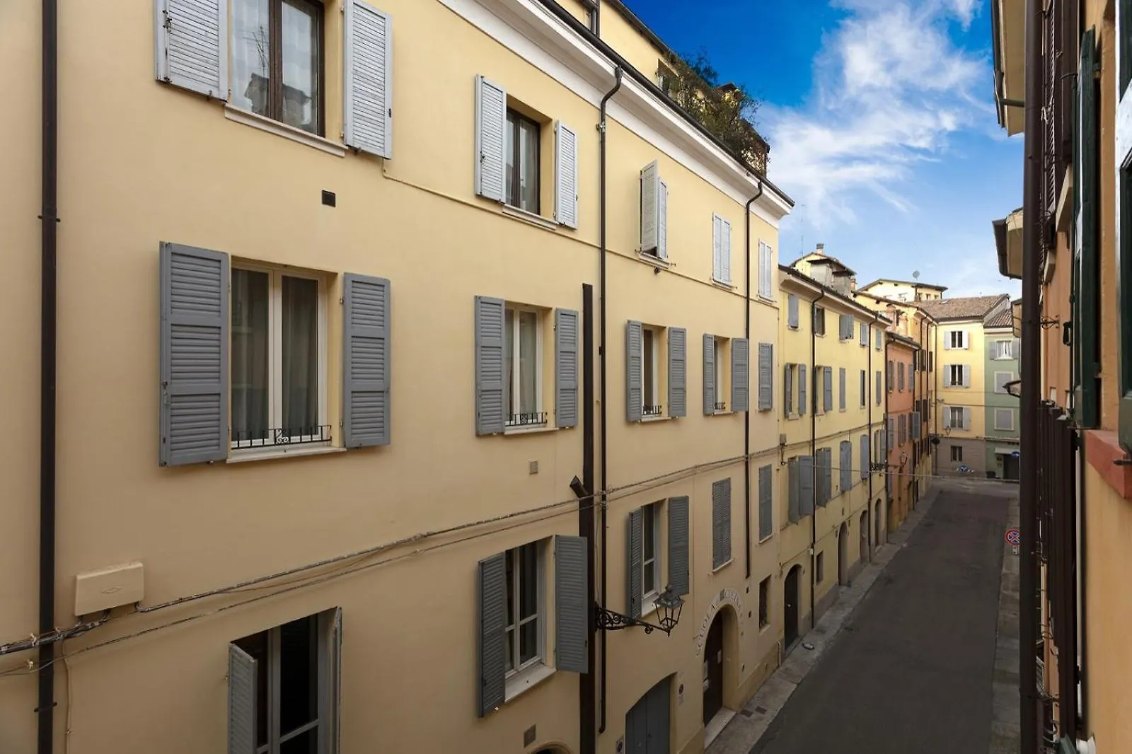 Rua Freda Apartments Modena